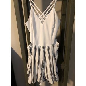 🚫 SOLD. Summer White Striped Bottom Romper